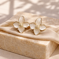 SOFT BLOOM STUD EARRINGS