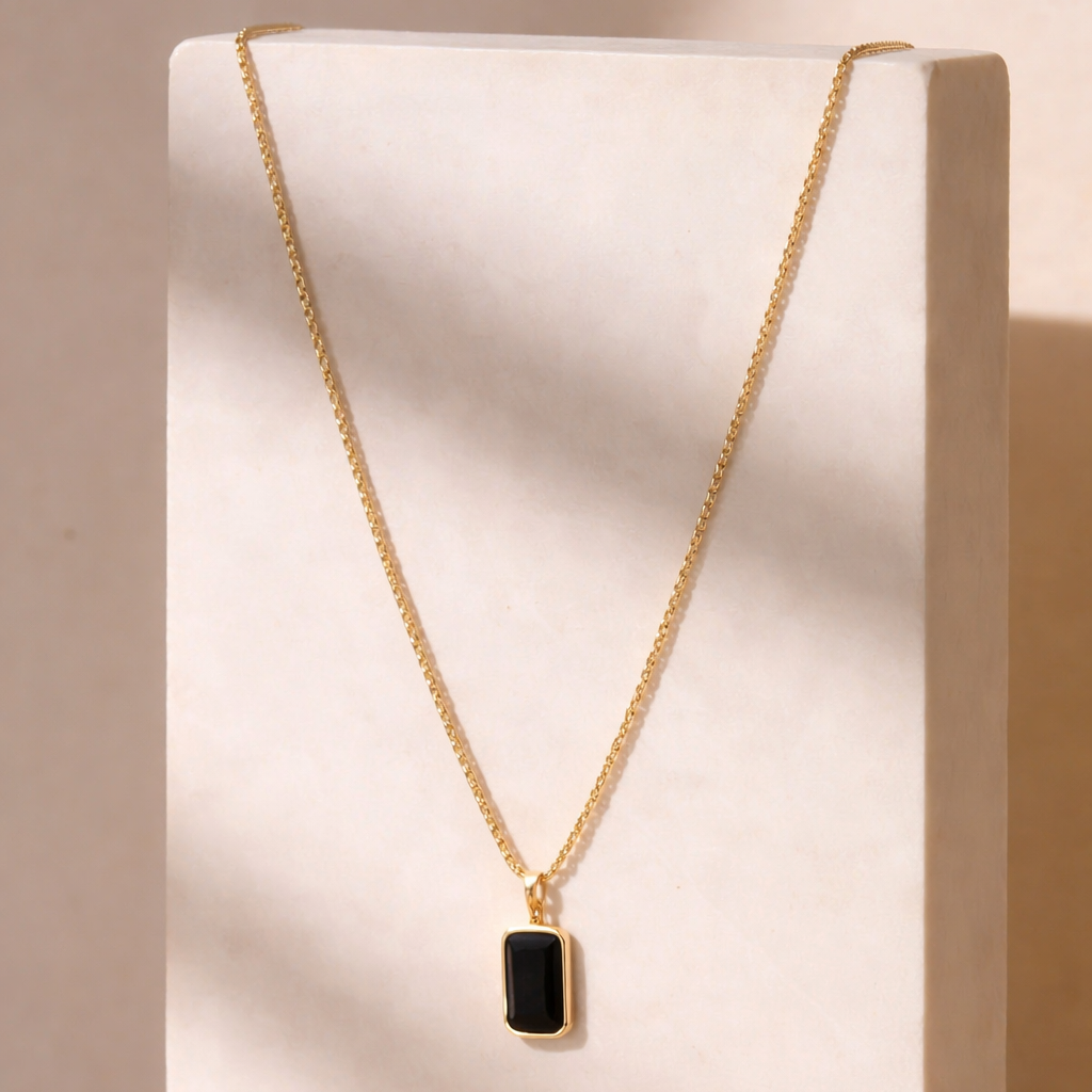 NOVA BAR NECKLACE